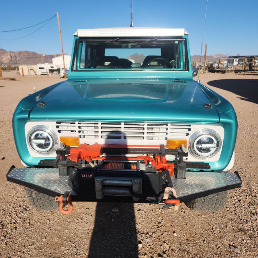 Ford-Bronco-1973-custom