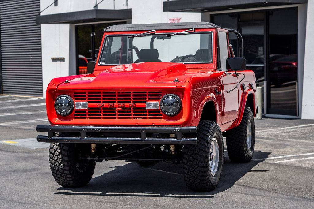 Ford-Bronco-1973