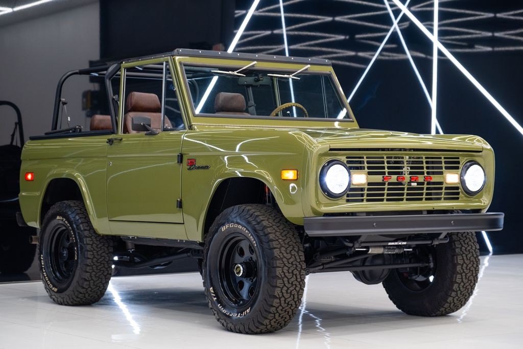 Ford-Bronco-1977