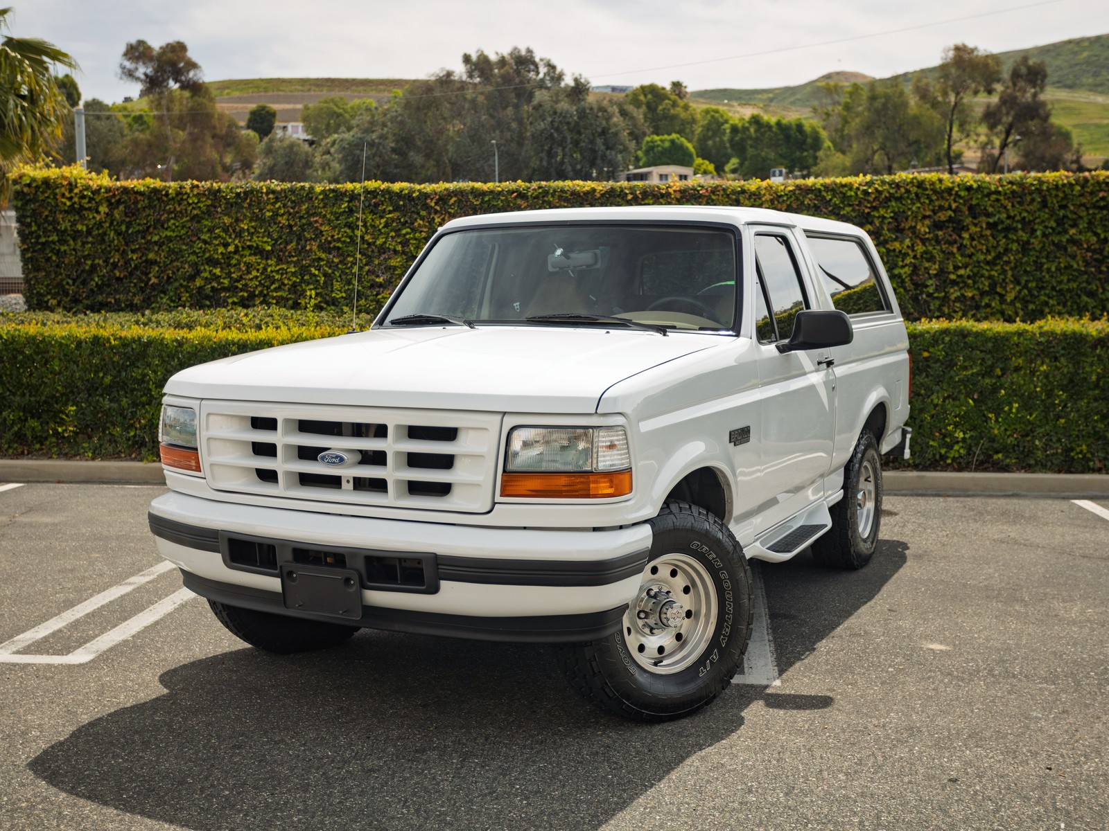 Ford-Bronco-1994-SUV