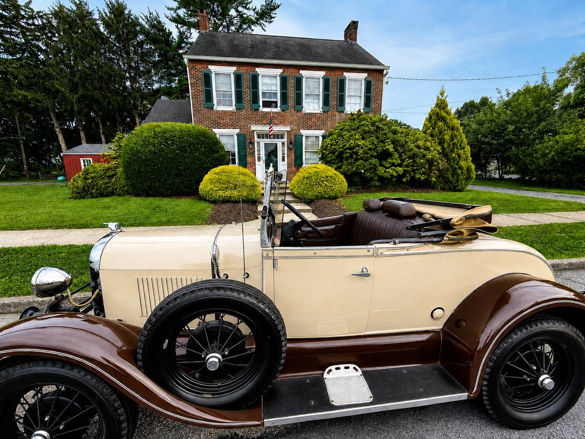 Ford-Camelot-model-a-roadster-1985-custom
