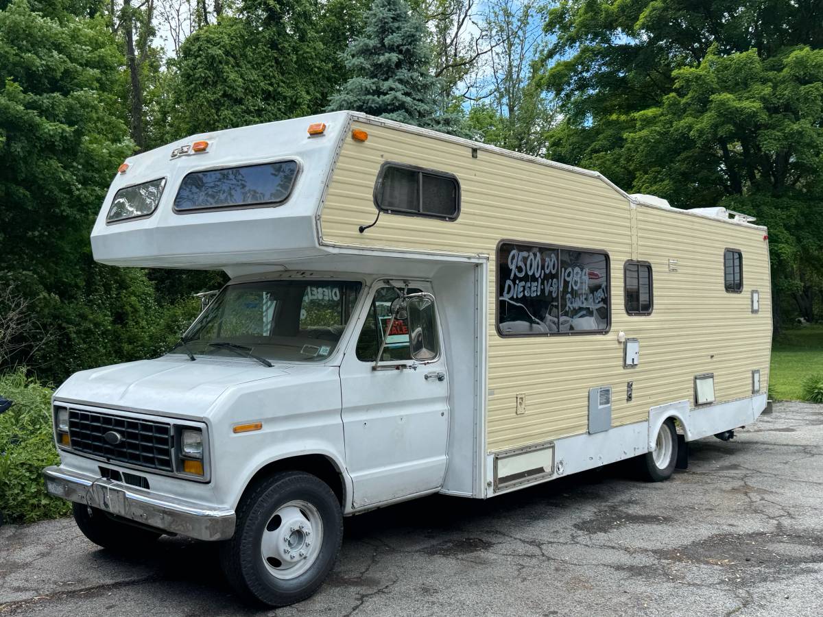 Ford-Camper-v8-diesel-1983-white