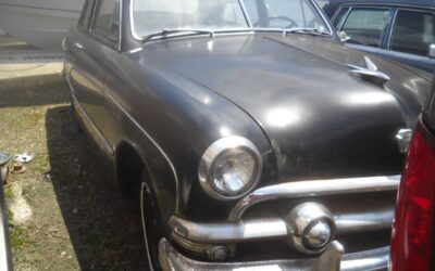 Ford Crestline 1951
