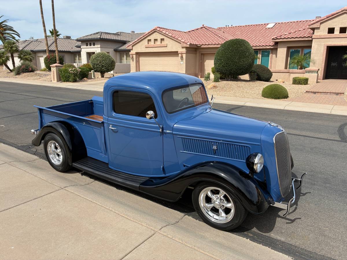 Ford-Custom-1937-blue