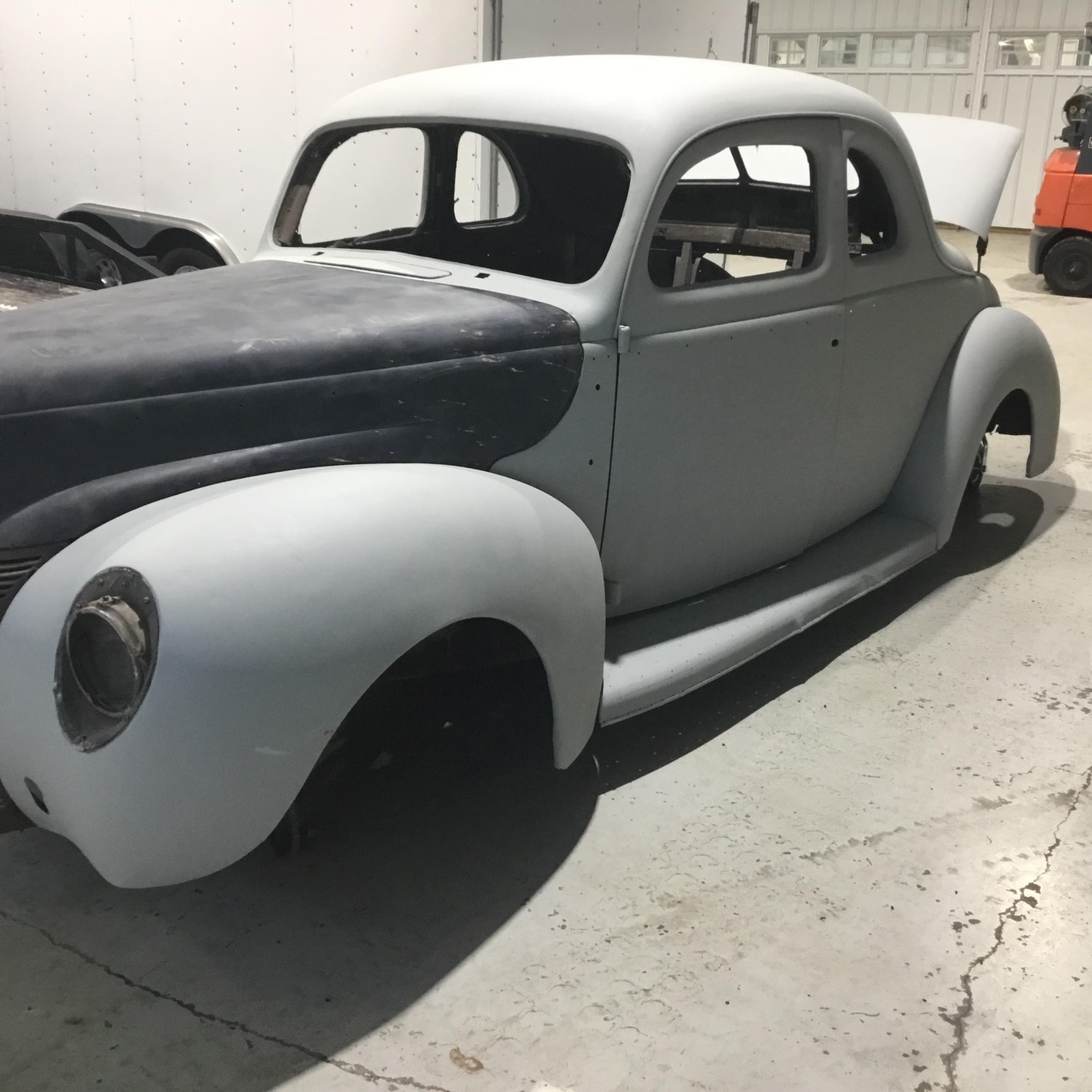 Ford-Deluxe-Series-1940-Coupe