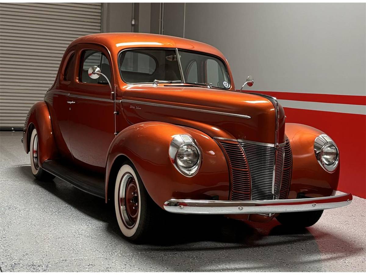 Ford-Deluxe-coupe-1940