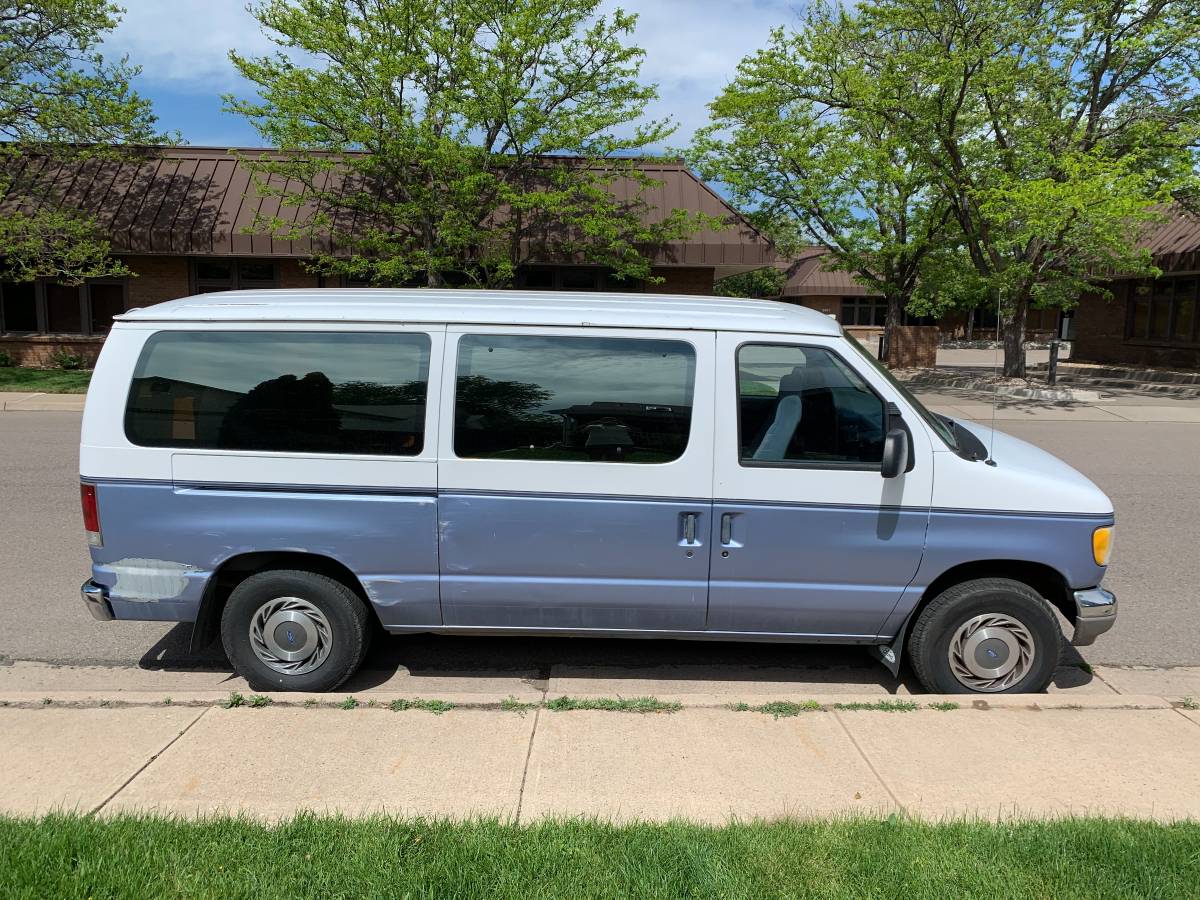 Ford-E-150-1995