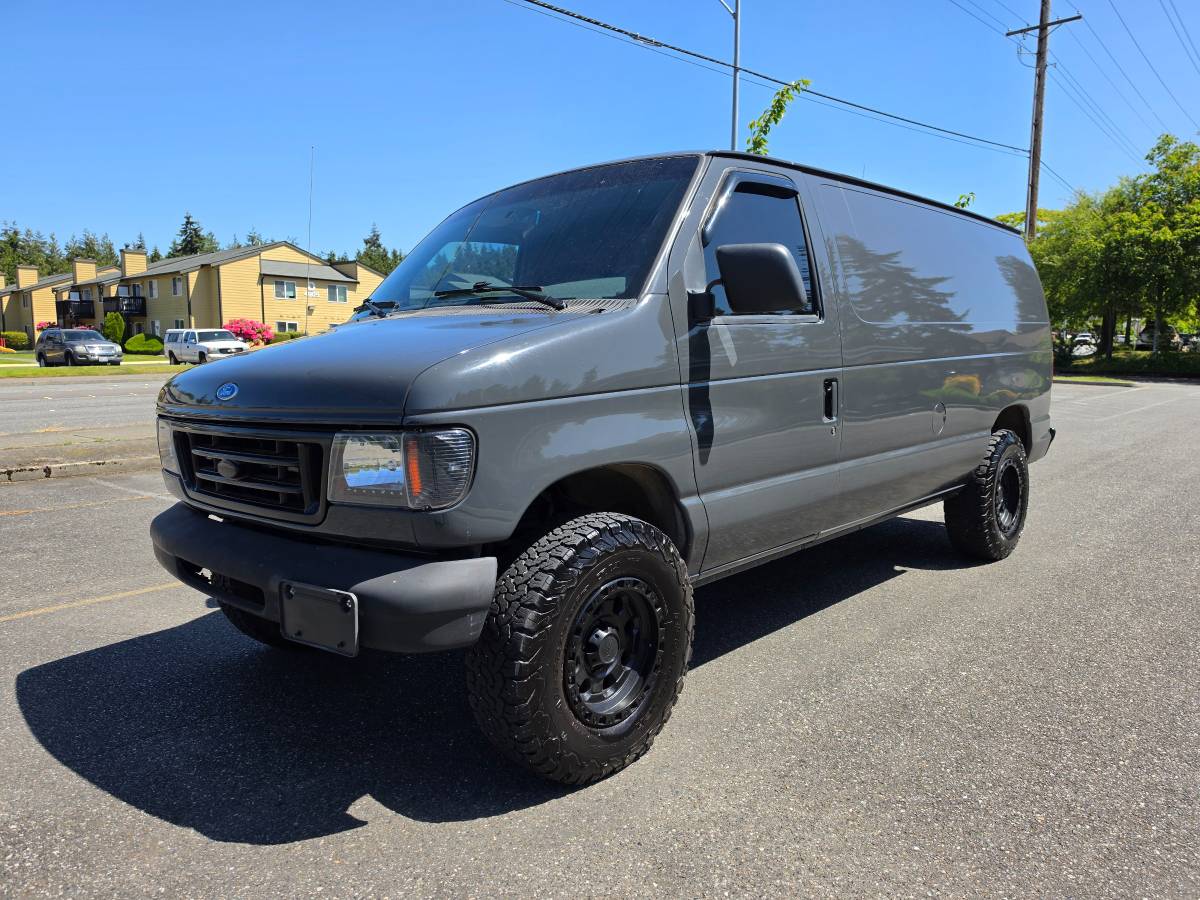 Ford-E-150-econoline-1993-grey