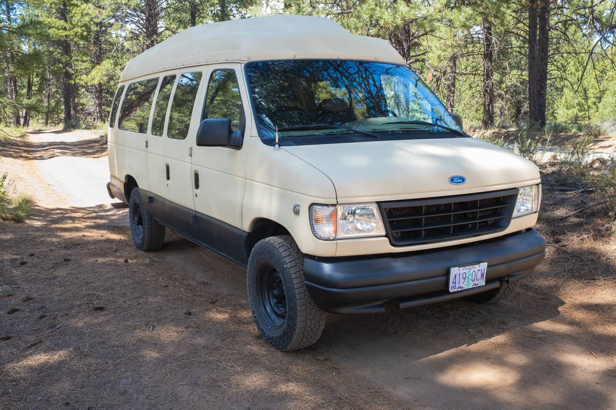 Ford-E-350-econoline-xl-diesel-1996