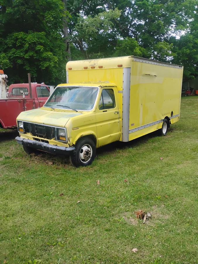 Ford-E350-super-duty-1985-yellow