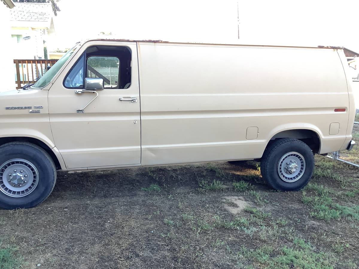 Ford-E350-super-duty-one-ton-diesel-1986