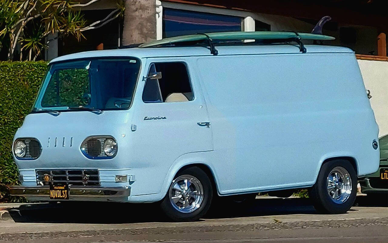 Ford-Econoline-1961-Ming-Blue-White