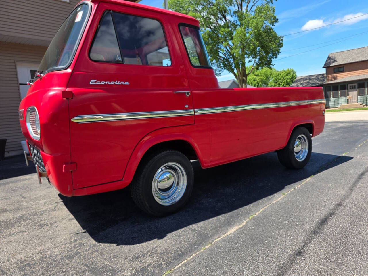 Ford-Econoline-1961-Red