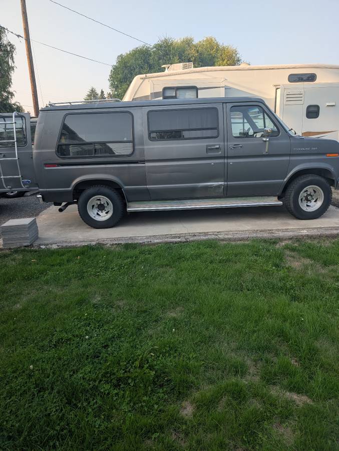 Ford-Econoline-1990-blue