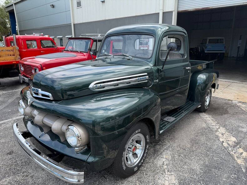 Ford-F-1-1951-Dark-Green-Metallic-Gray