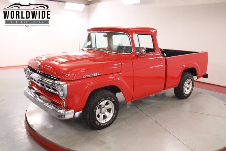 Ford-F-100-1957-Red-Black