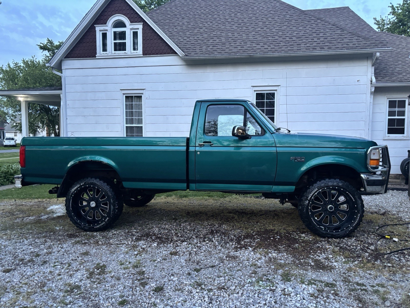 Ford-F-150-1996-Standard-Cab-Pickup-Gray