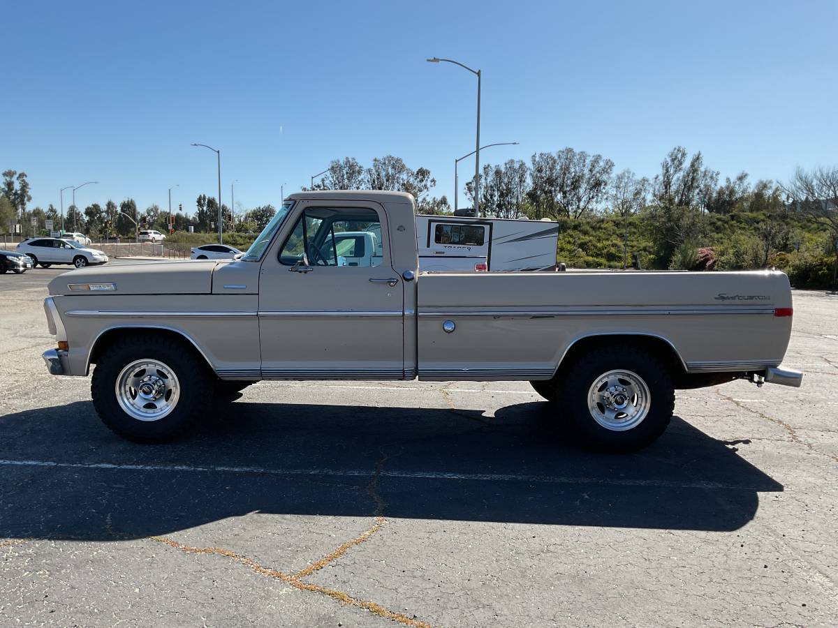 Ford-F-250-1970-brown