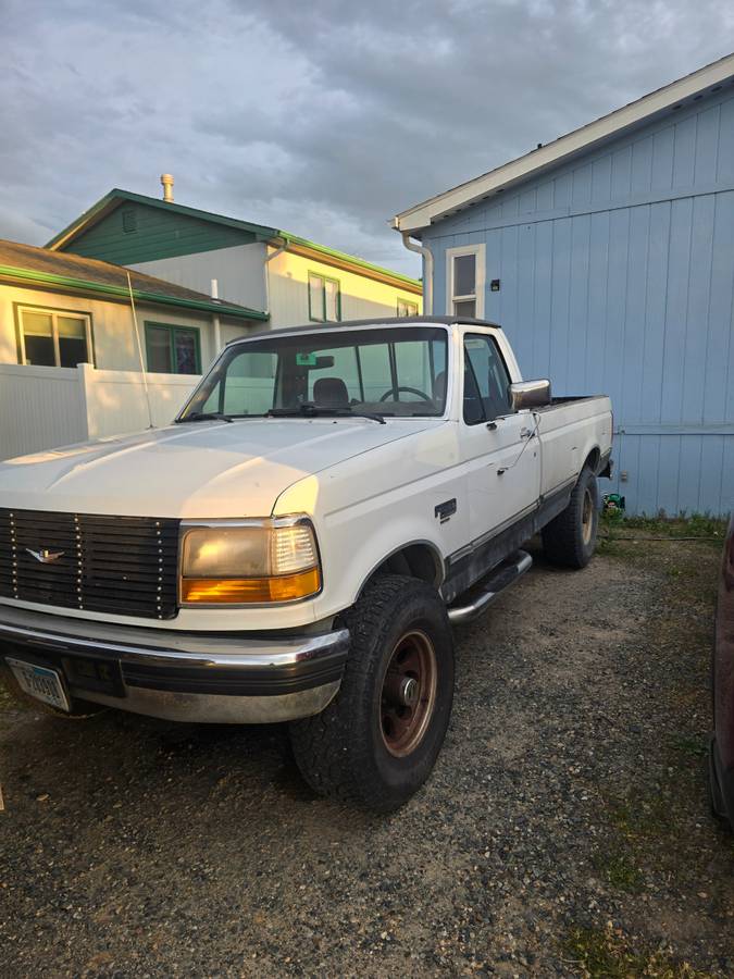 Ford-F-250-diesel-1994-white