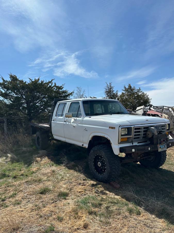 Ford-F-350-1984-white