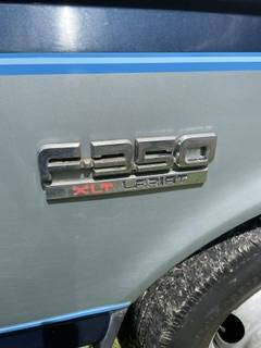 Ford-F-350-xlt-lariat-dually-1989-blue