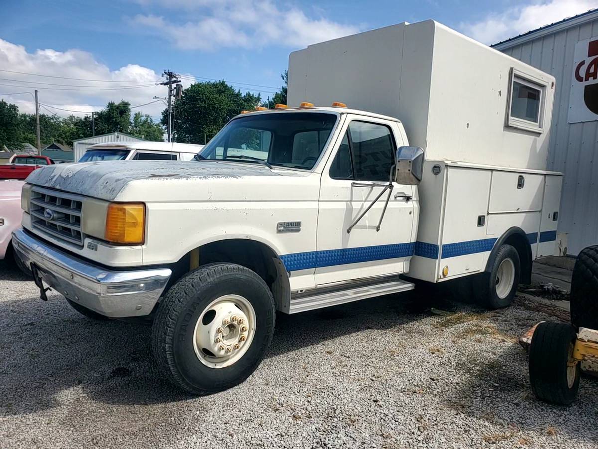 Ford-F-super-duty-1991-white