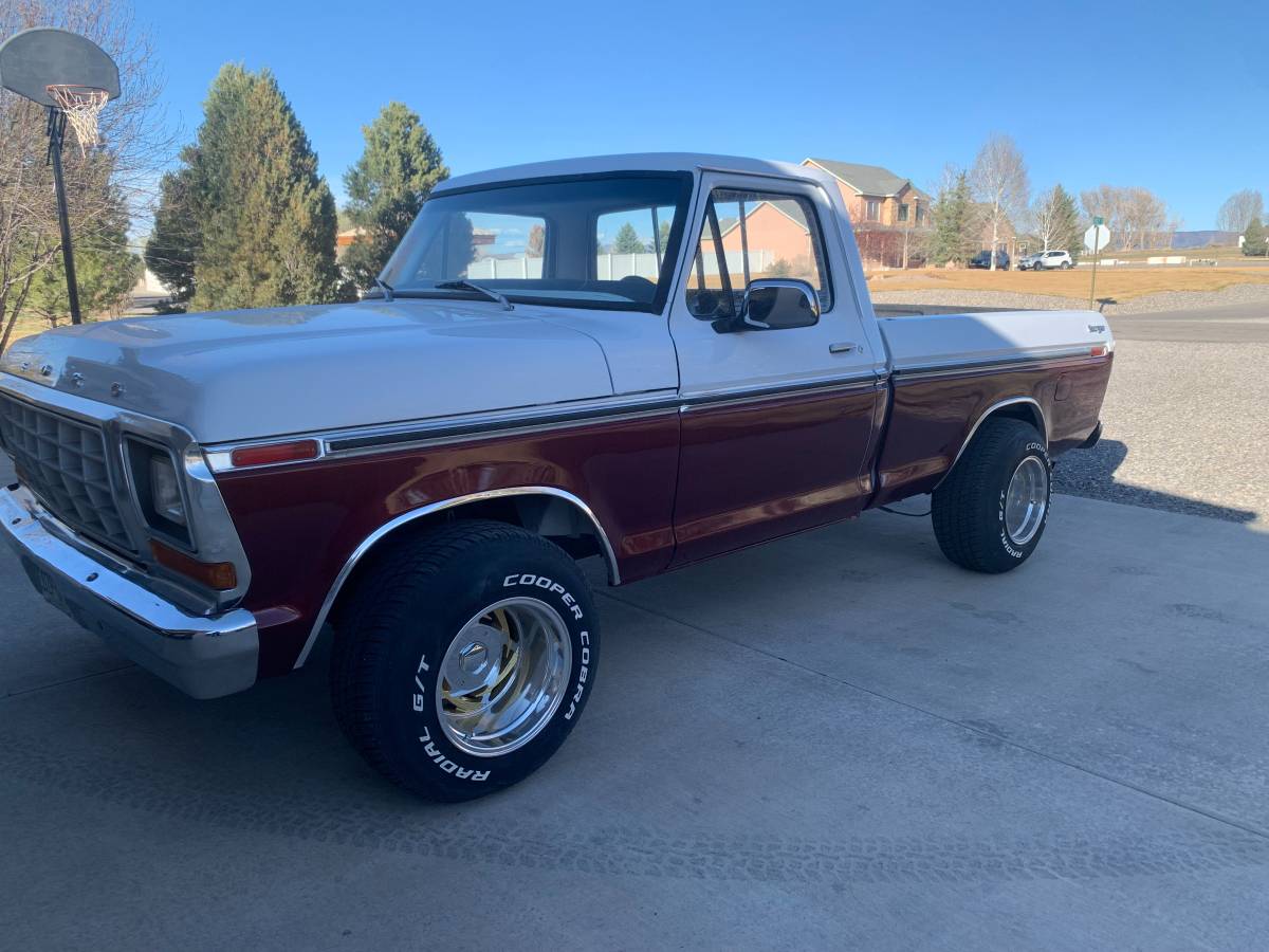 Ford-F100-1975-white