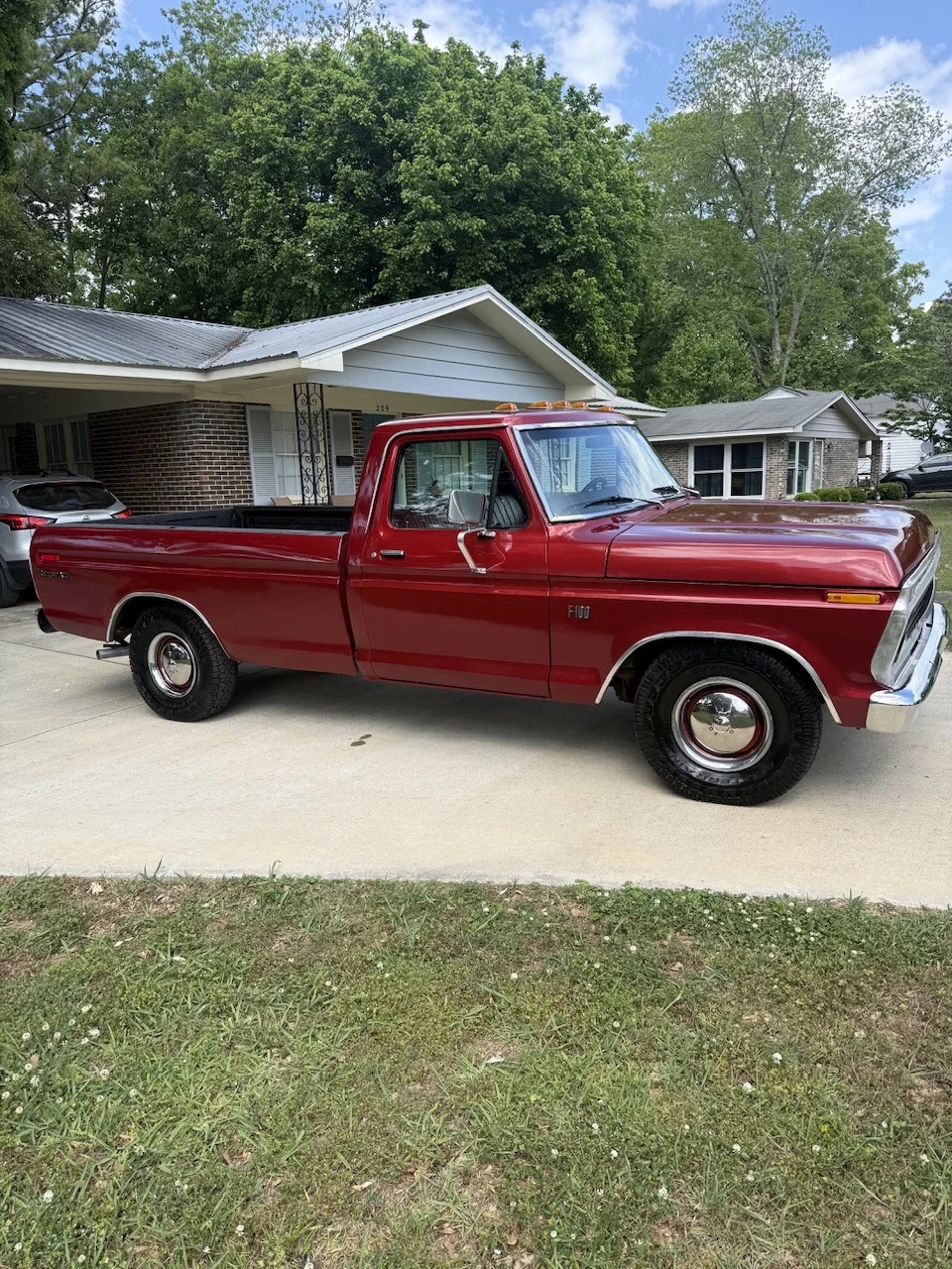 Ford-F100-2wd-regular-cab-1973-Red-Black