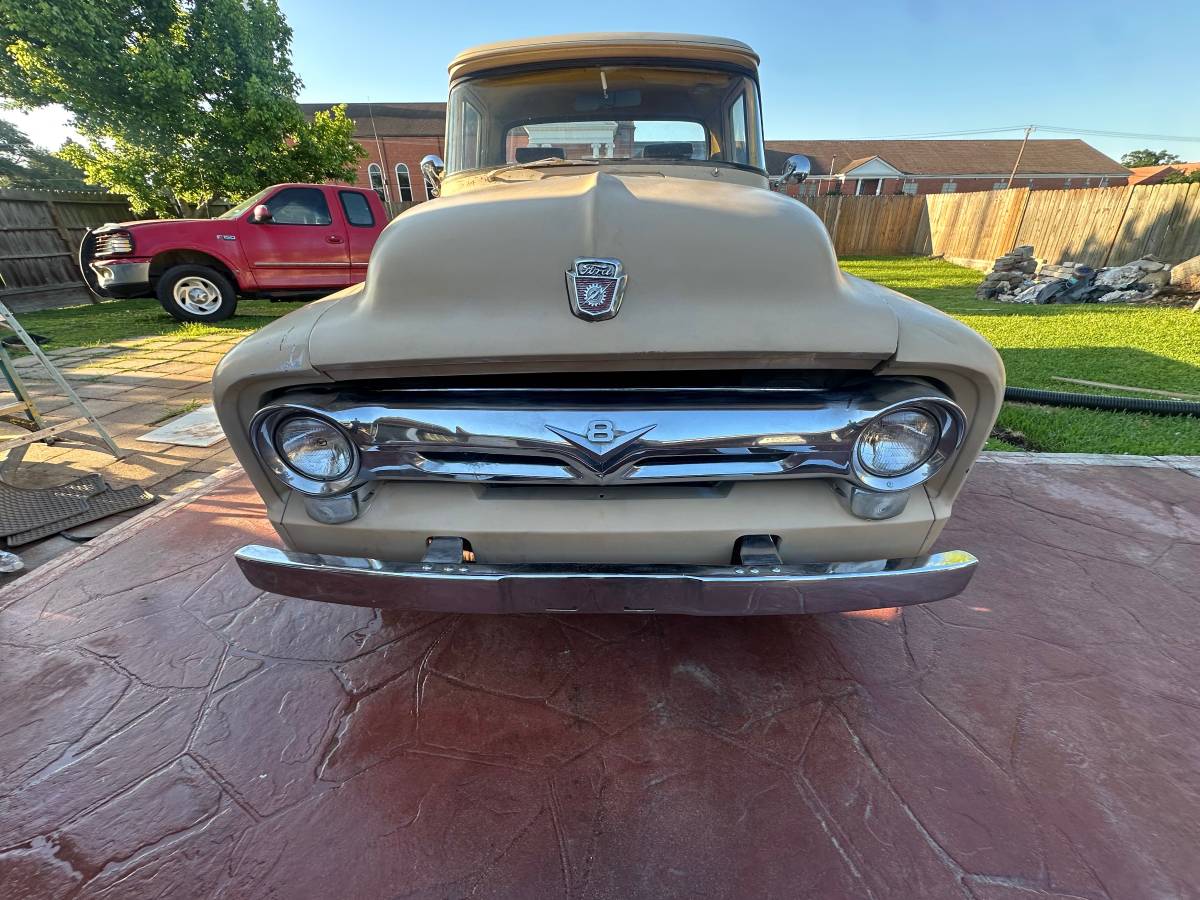 Ford-F100-pickup-1956