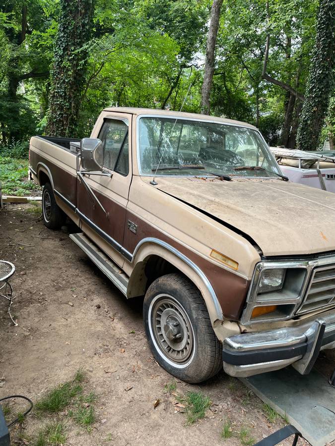 Ford-F150-xlt-1986-brown