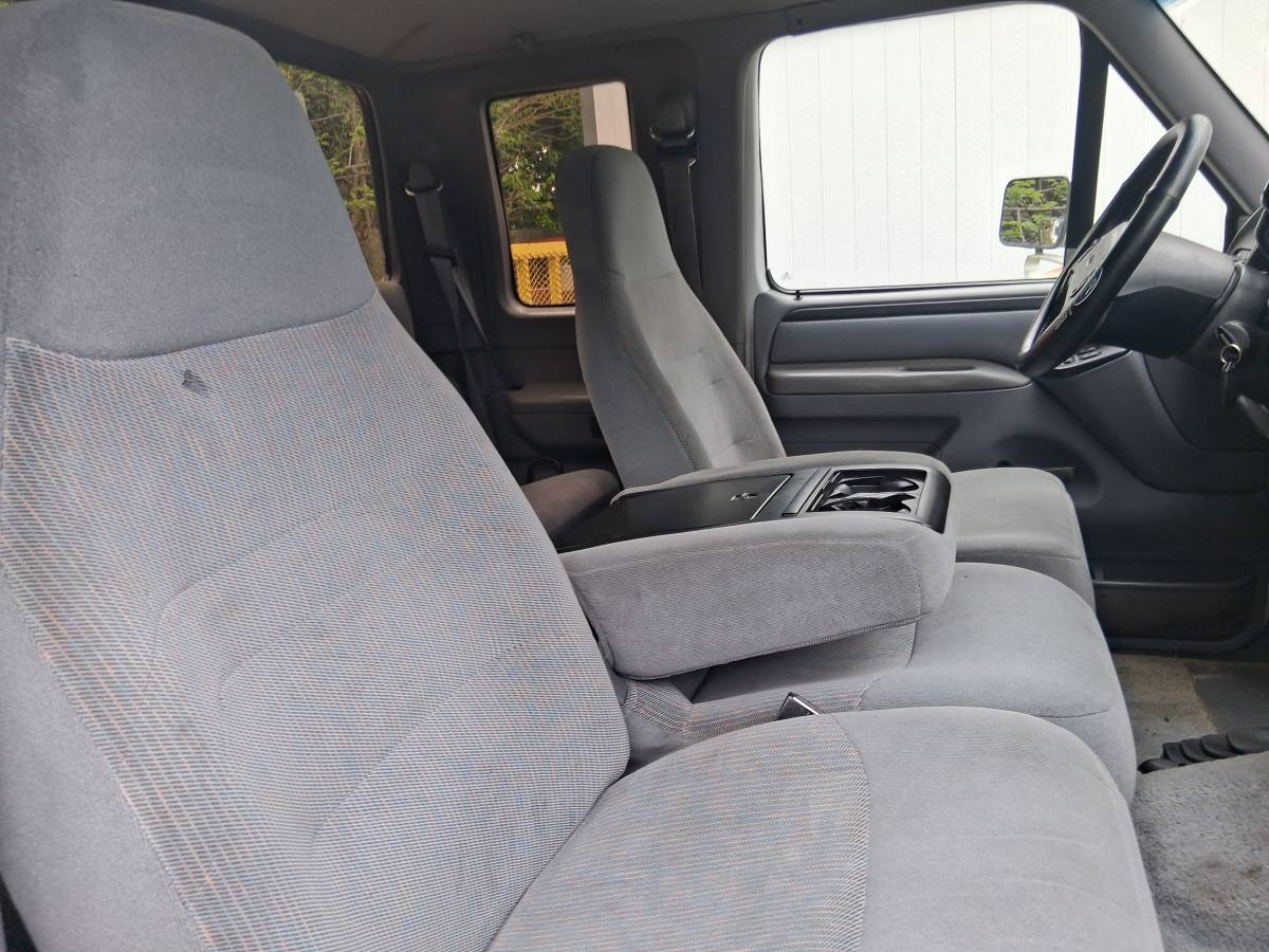Ford-F250-super-duty-4x4-1996-white