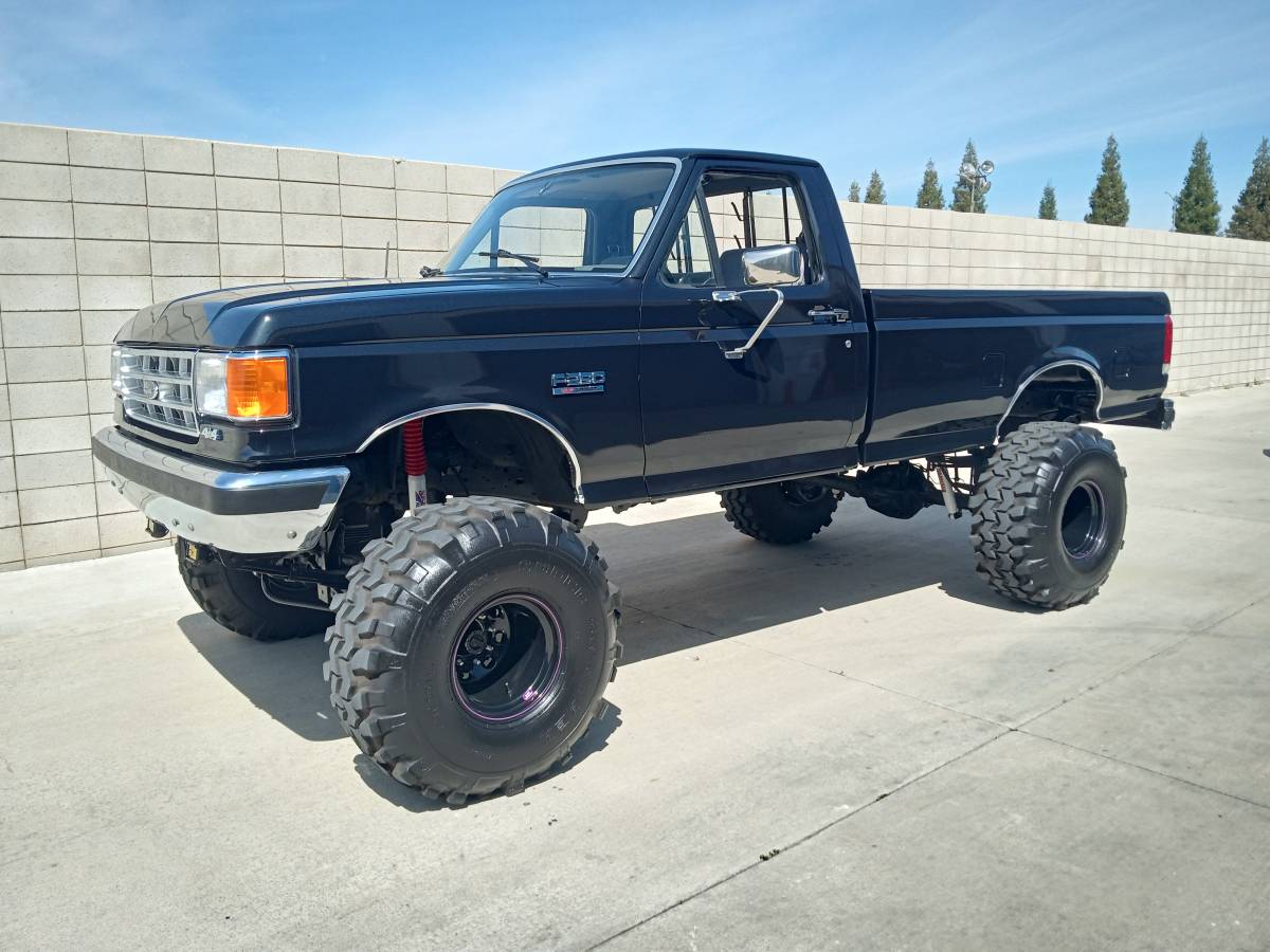 Ford-F250-super-duty-lariat-1988-black