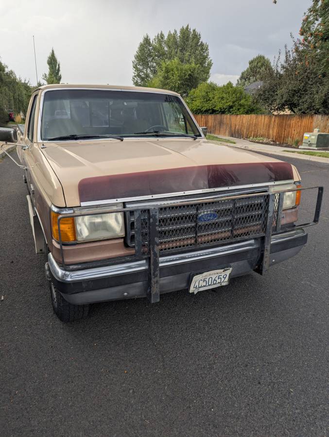 Ford-F250-super-duty-lariat-1990