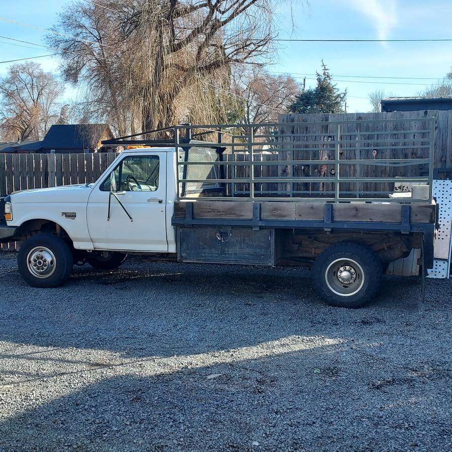 Ford-F350-7.3l-diesel-1995-white