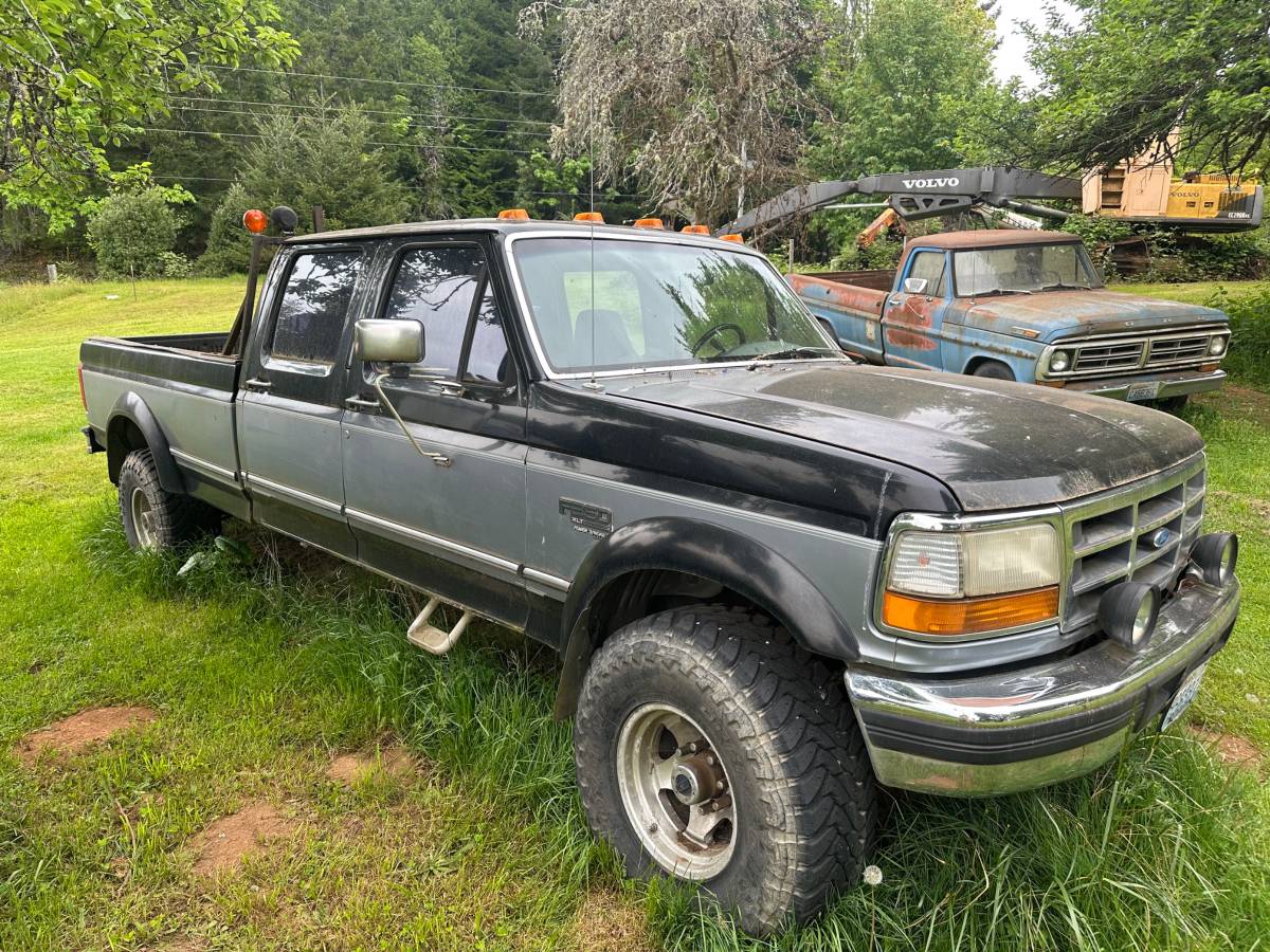 Ford-F350-super-duty-crew-cab-diesel-1996-blue