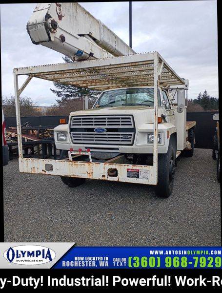 Ford-F800-boom-truck-gas-truck-1990-white