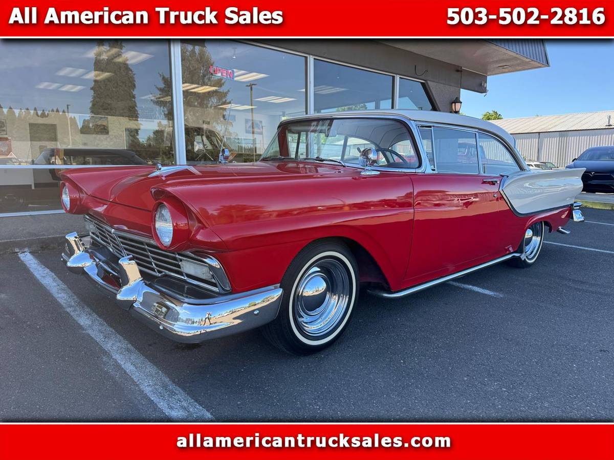 Ford-Fairlane-1957-red