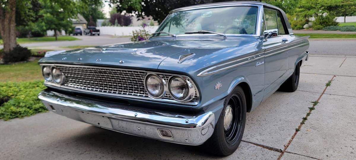 Ford-Fairlane-1963