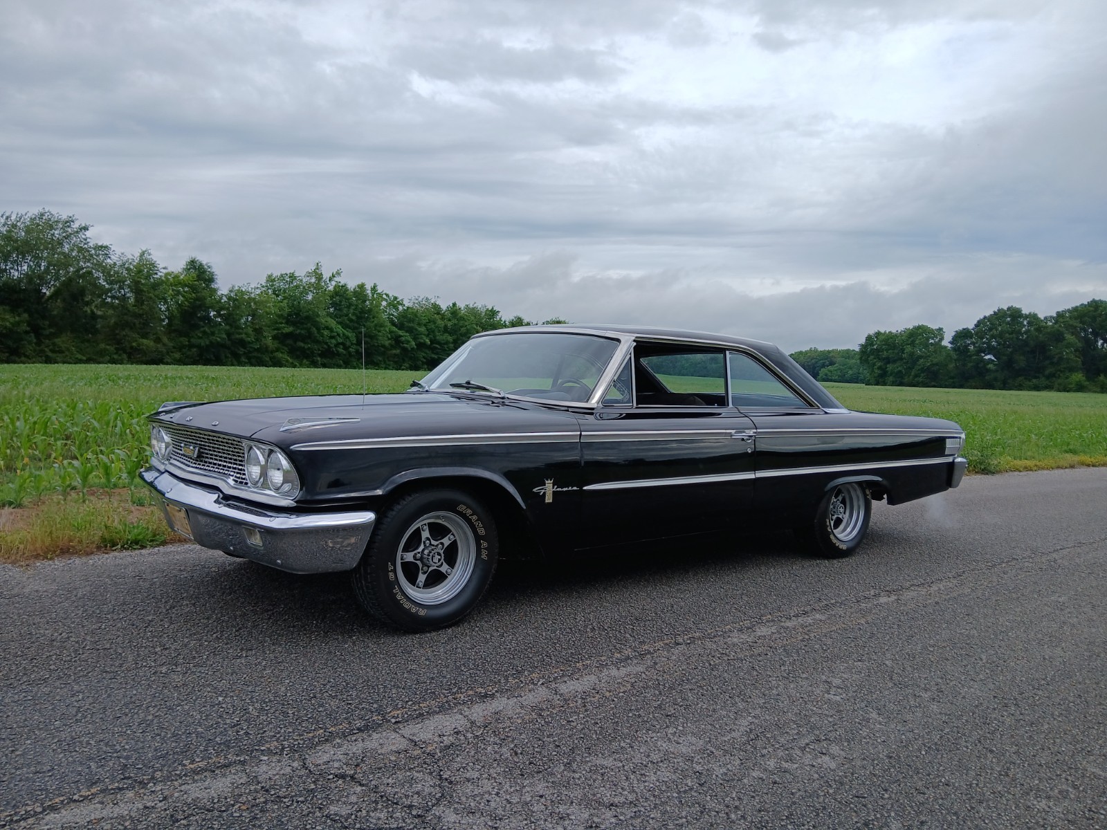 Ford-Galaxie-1963-Coupe-Black