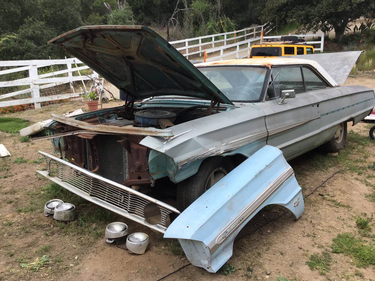 Ford-Galaxie-500-1964
