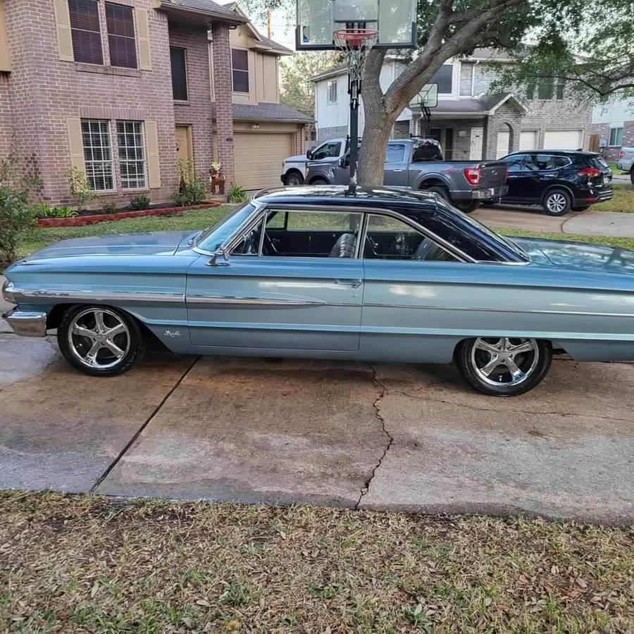 Ford-Galaxie-500-1964-blue