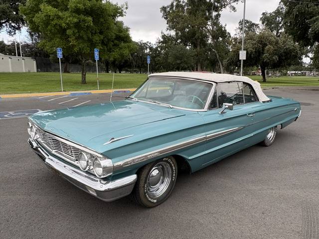 Ford-Galaxie-500xl-1964-green