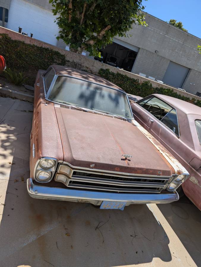 Ford-Galaxie-ltd-1966-brown