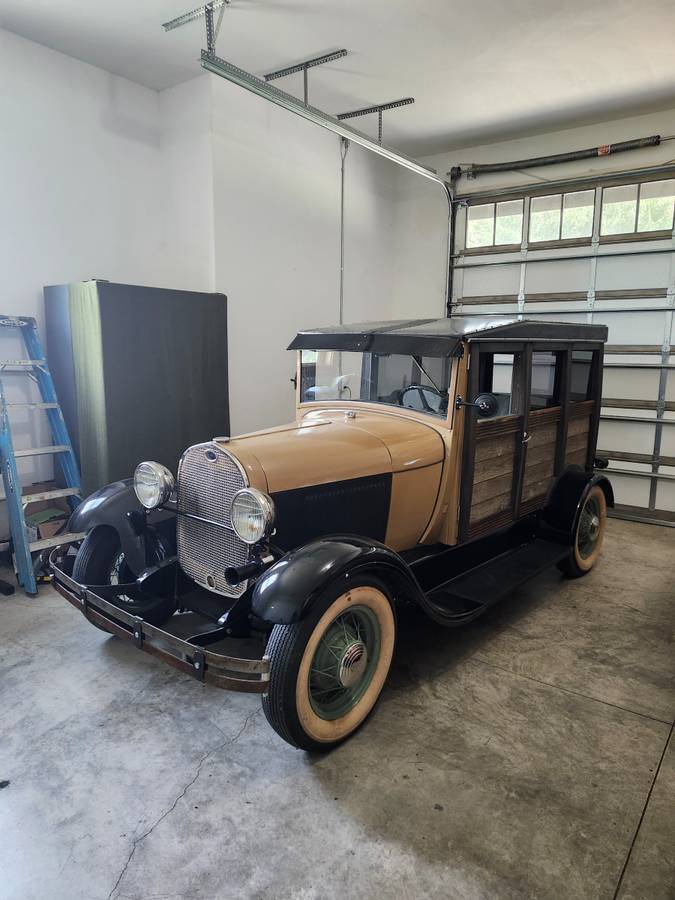 Ford-Huckster-1928-brown