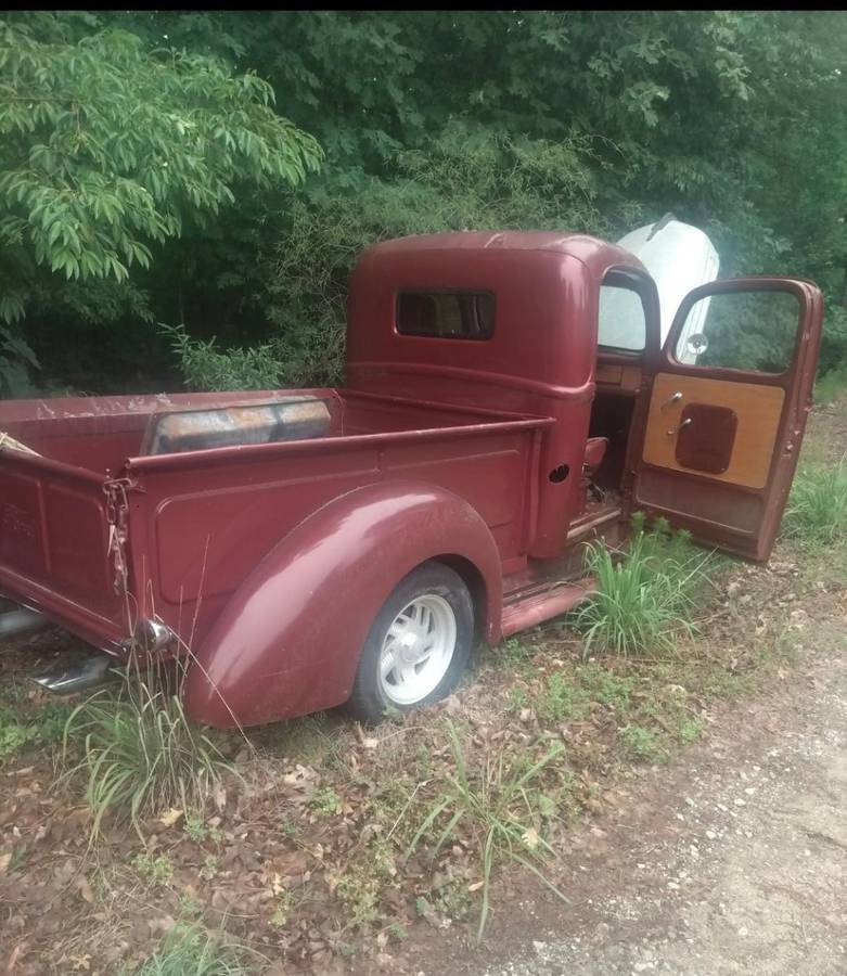 Ford-Jailbar-1946-red