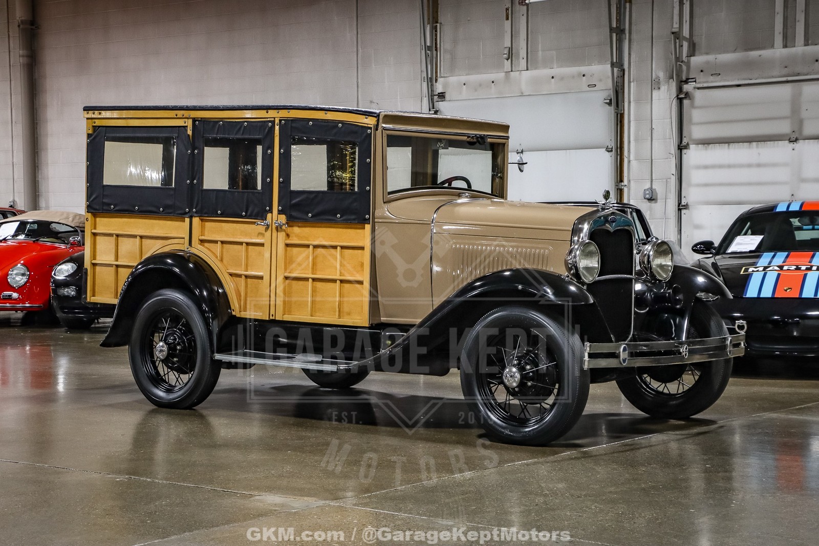 Ford-Model-A-Woody-1930-Black