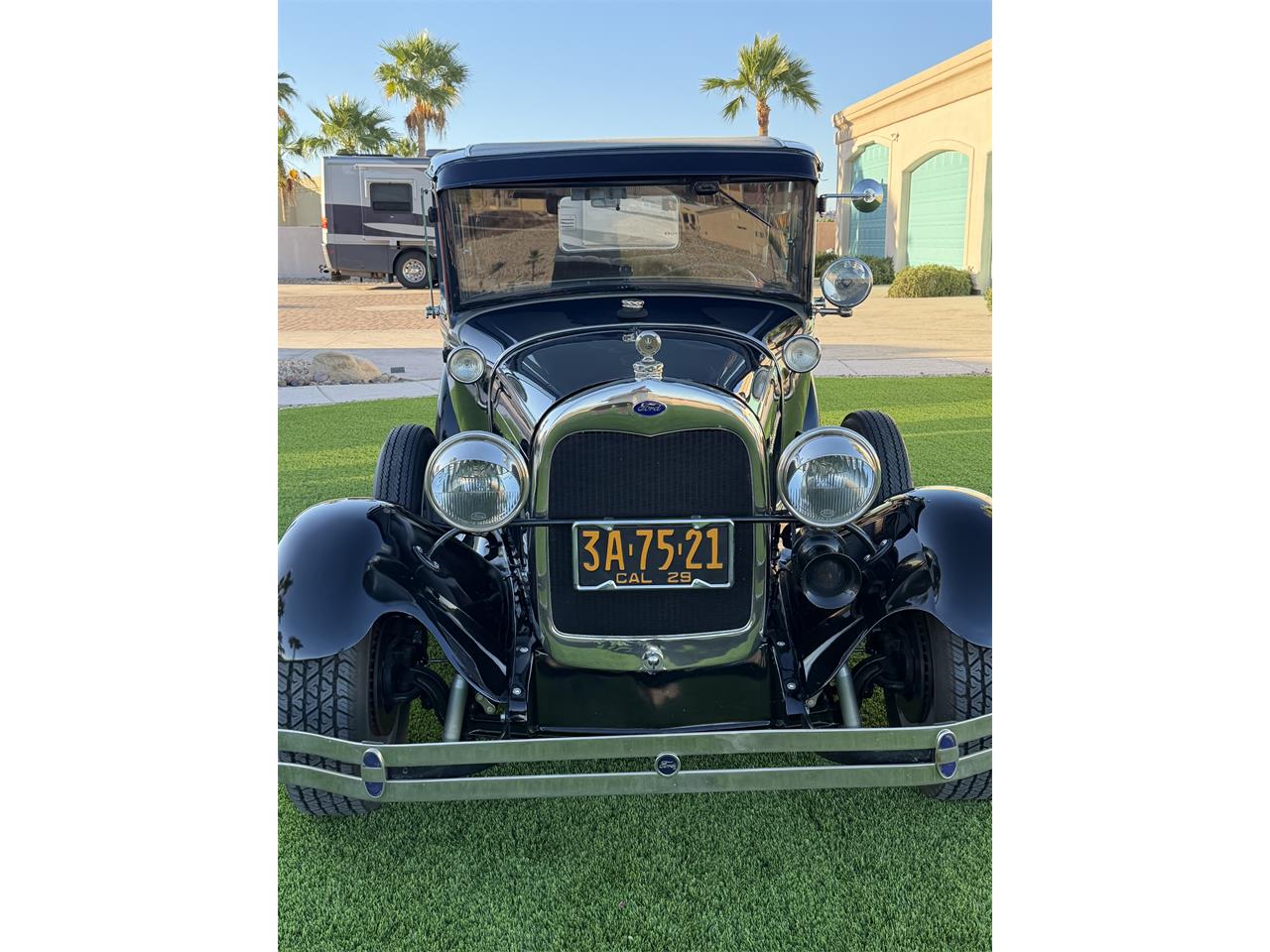Ford-Model-a-1929-BlackBlue-Tan