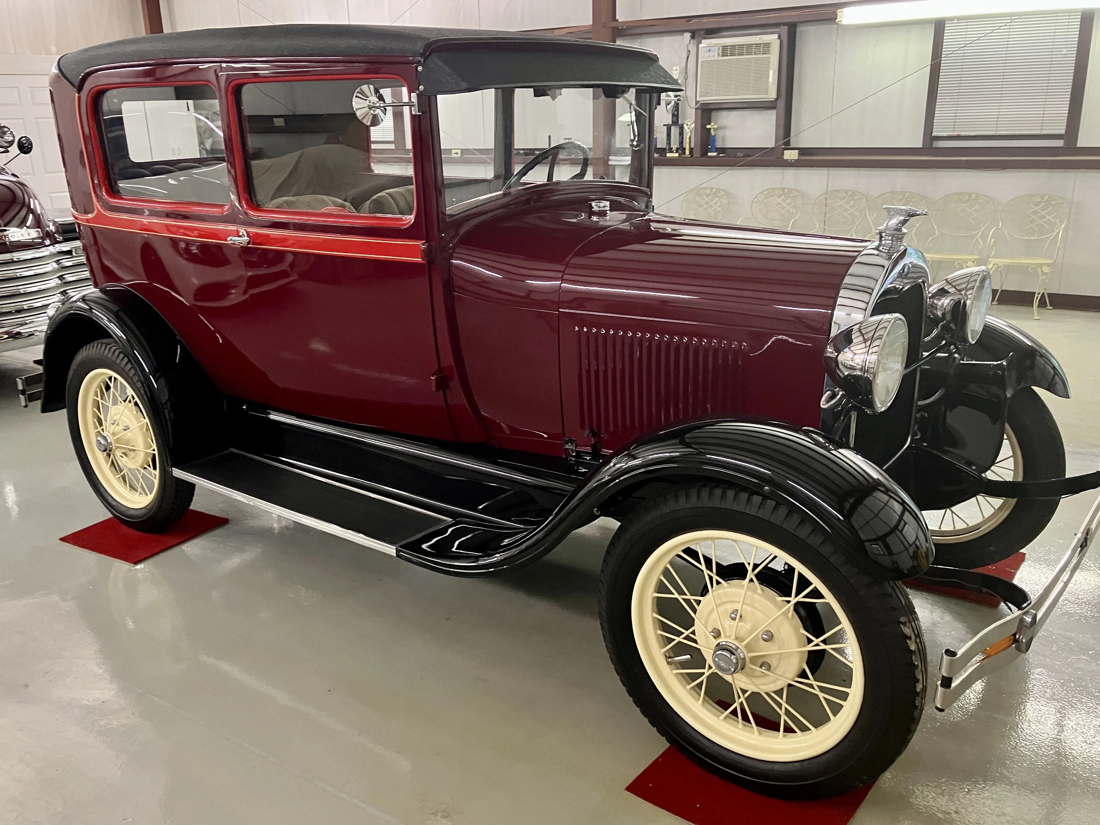 Ford-Model-a-400-1929-Beige