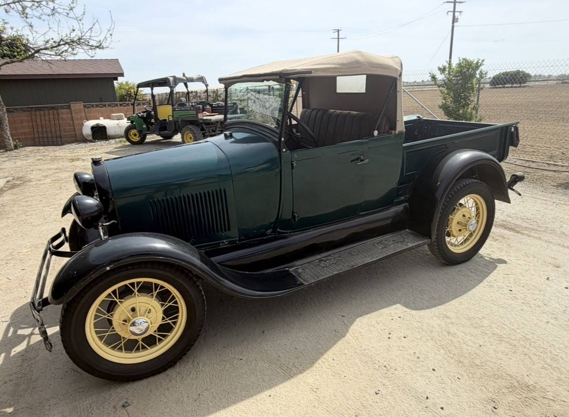 Ford-Model-a-pickup-1929-green