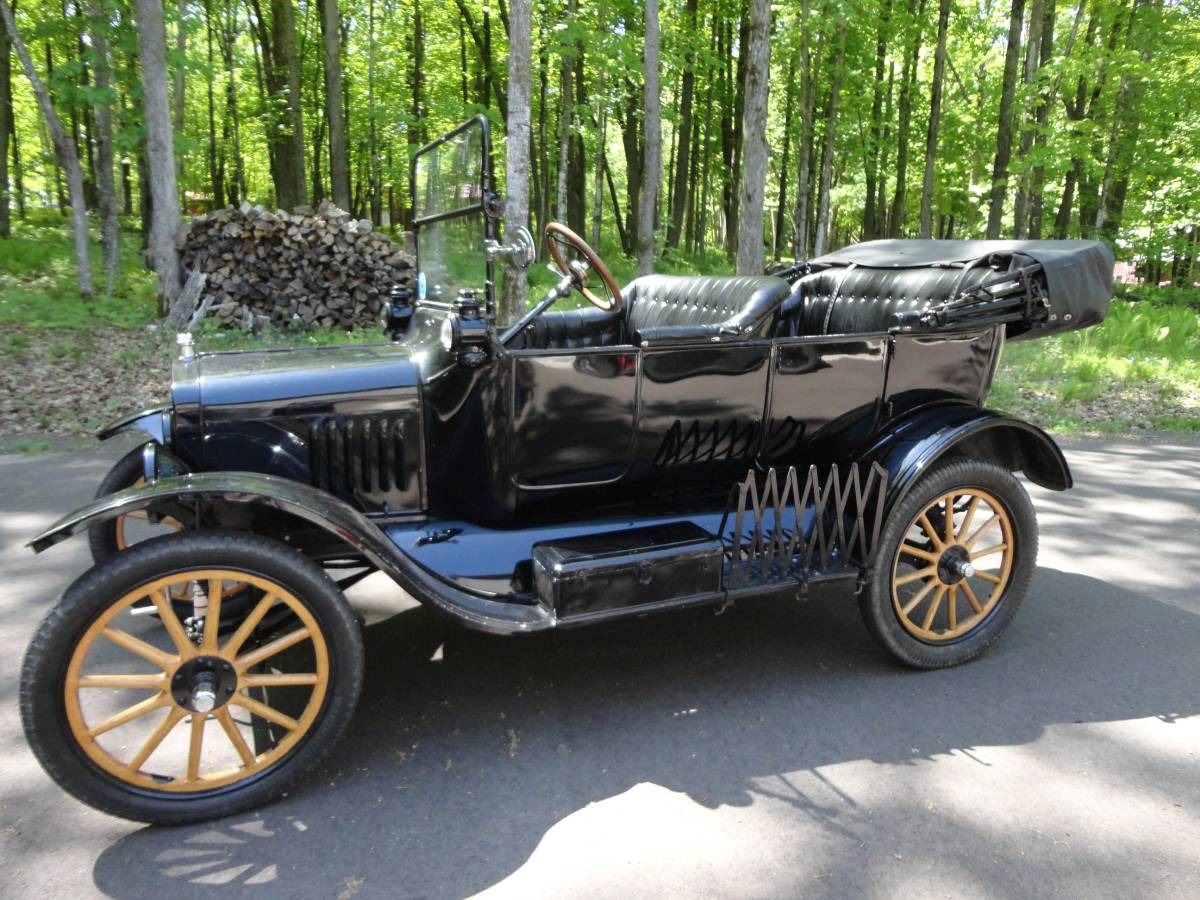 Ford-Model-t-1917-black